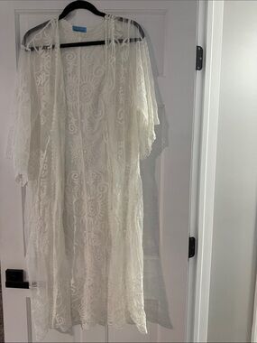Sun Carl Lace swim cover up